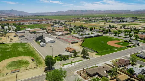 334 Pepper Dr, Tehachapi, CA 93561 photo 12