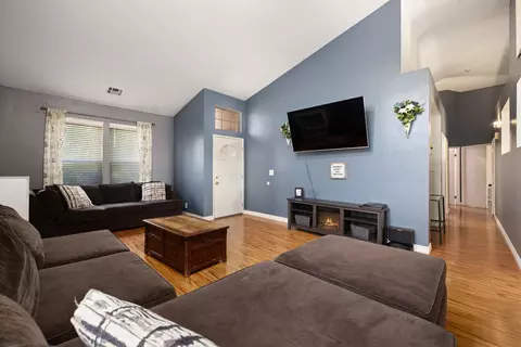 2703 Cloverdale Ct, Palmdale, CA 93551 photo 4