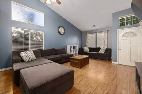 2703 Cloverdale Ct, Palmdale, CA 93551 photo 3