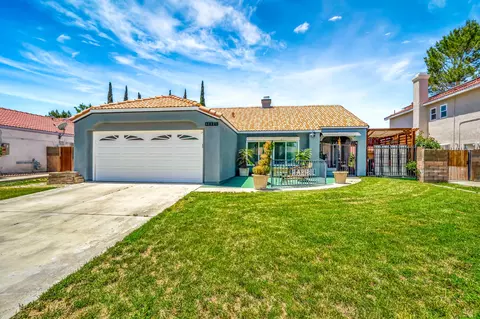 44229 Halcom Ave, Lancaster, CA 93536 photo 2