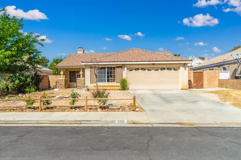 3411 Rodney St, Rosamond, CA 93560