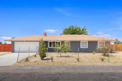 16529 Newmont Ave, Lake Los Angeles, CA 93535