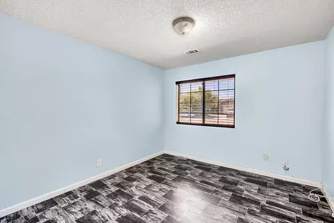 37928 17th St E, Palmdale, CA 93550 photo 8
