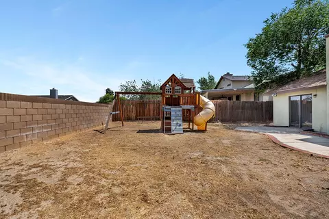 37928 17th St E, Palmdale, CA 93550 photo 16