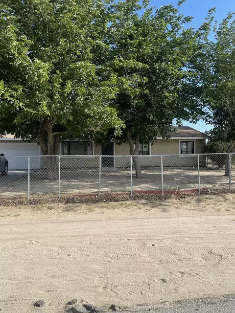 10704 Ave R 6 E, Littlerock, CA 93543