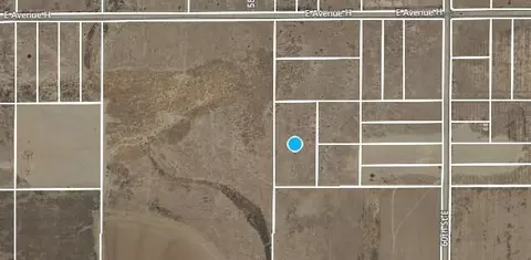 58 Nn Vic Avenue G-10 E, Lancaster, CA 93535