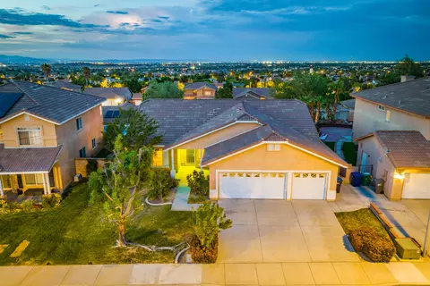 4209 Grandview Dr, Palmdale, CA 93551