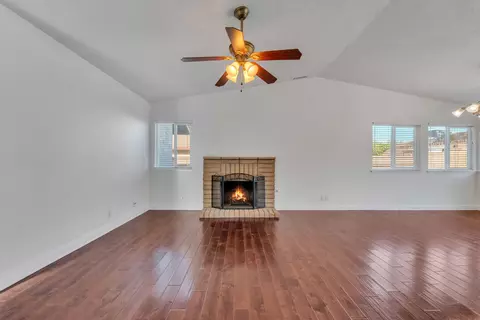 2302 Edam St, Lancaster, CA 93536 photo 10