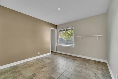 2302 Edam St, Lancaster, CA 93536 photo 16