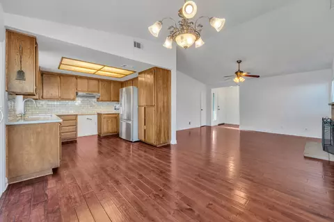 2302 Edam St, Lancaster, CA 93536 photo 15