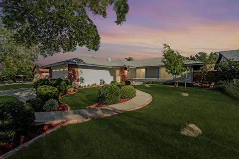 2302 Edam St, Lancaster, CA 93536