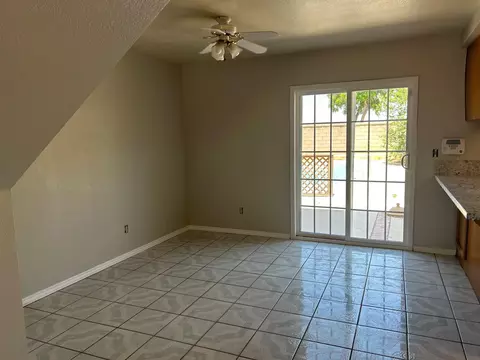 2633 Avoca St, Lancaster, CA 93535 photo 6
