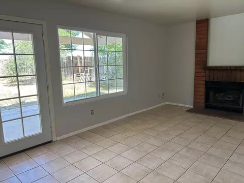 2633 Avoca St, Lancaster, CA 93535 photo 11