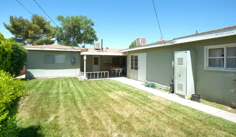 43946 3rd St E, Lancaster, CA 93535 photo 23