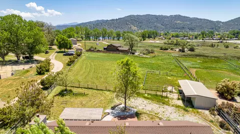 29968 Greenwater Dr, Tehachapi, CA 93561 photo 33