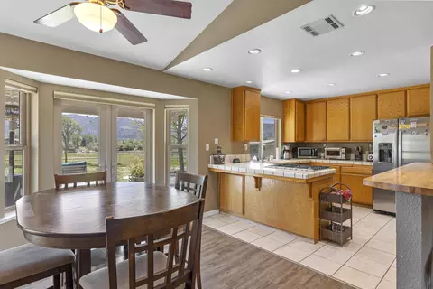 29968 Greenwater Dr, Tehachapi, CA 93561 photo 6
