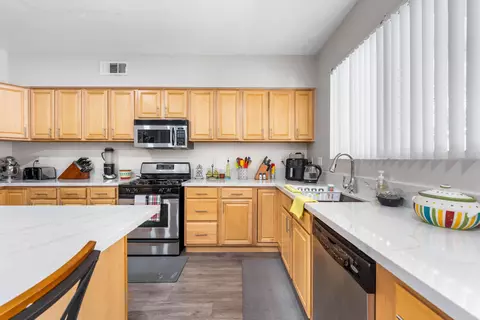 5658 Kingman Dr, Palmdale, CA 93552 photo 16