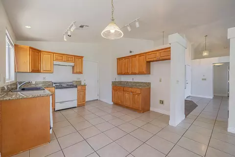 43334 Cajun St, Lancaster, CA 93535 photo 10