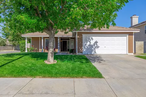 43334 Cajun St, Lancaster, CA 93535