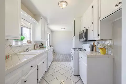 43819 Rimvale Ave, Lancaster, CA 93534 photo 5