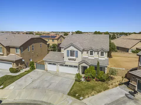 44816 Ruthron Ave, Lancaster, CA 93536 photo 2