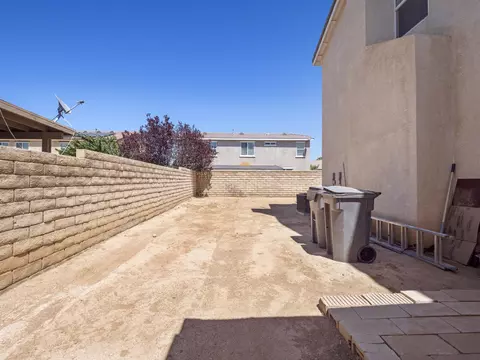 44816 Ruthron Ave, Lancaster, CA 93536 photo 47