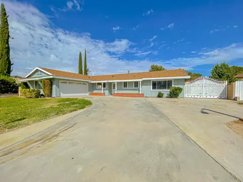 42928 Cinema Ave, Lancaster, CA 93534