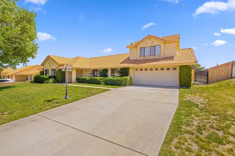 36334 43rd St E, Palmdale, CA 93552