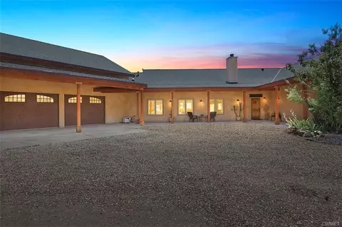 40202 97th St W, Leona Valley, CA 93551