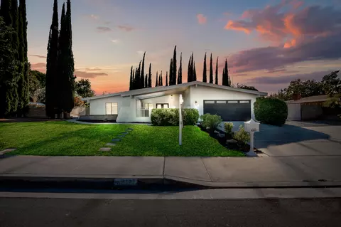 43637 27th St W, Lancaster, CA 93536