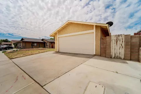 600 Avenue J9 E, Lancaster, CA 93535 photo 3