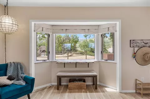 28401 Damascus Ct, Tehachapi, CA 93561 photo 8