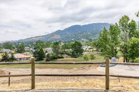 28401 Damascus Ct, Tehachapi, CA 93561 photo 32