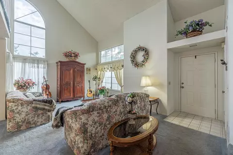 1438 Springline Dr, Palmdale, CA 93550 photo 4