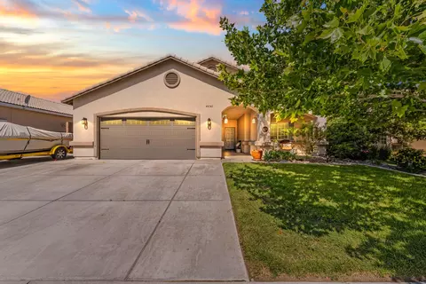 44141 Westridge Dr, Lancaster, CA 93536