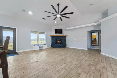23501 Dart Dr, Tehachapi, CA 93561 photo 7