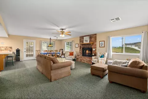 18550 Kern Ct, Tehachapi, CA 93561 photo 6