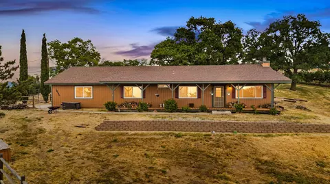 18550 Kern Ct, Tehachapi, CA 93561