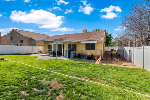 1664 Avenue J4 E, Lancaster, CA 93535 photo 25