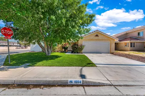1664 Avenue J4 E, Lancaster, CA 93535