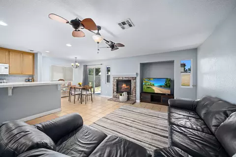 45555 36th St E, Lancaster, CA 93535 photo 15