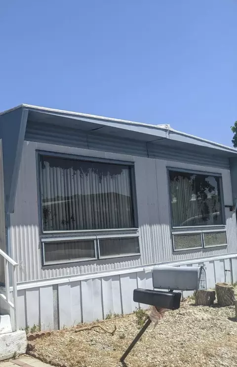 2550 Ave I E #42, Lancaster, CA 93535