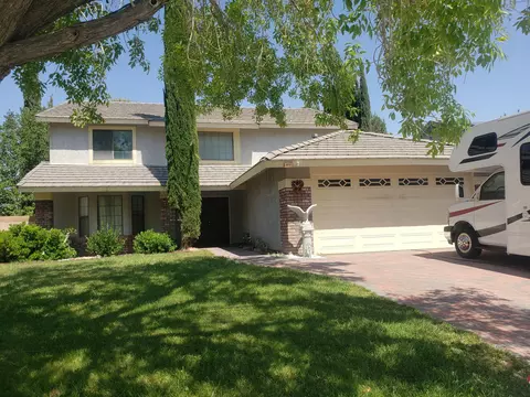 44136 Fine Cir, Lancaster, CA 93536
