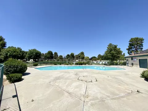 44460 15th Street East Unit #5, Lancaster, CA 93535 photo 4