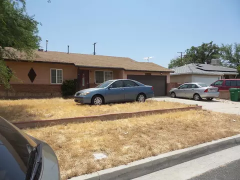 44126 11th St W, Lancaster, CA 93534