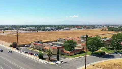 215 Ave K E, Lancaster, CA 93535 photo 20