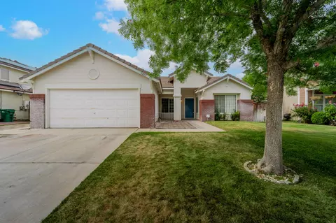 3025 Hildreth Ct, Lancaster, CA 93535