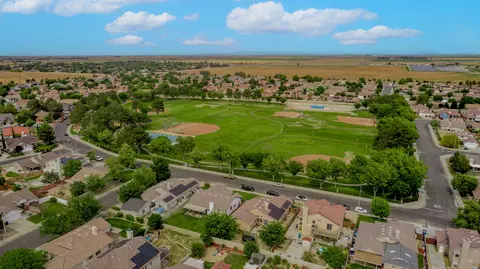 3025 Hildreth Ct, Lancaster, CA 93535 photo 11