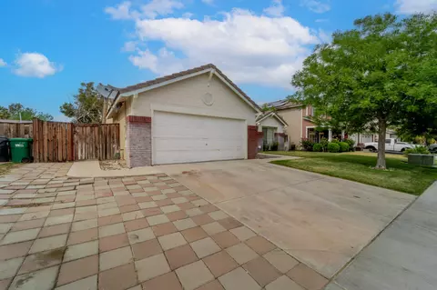 3025 Hildreth Ct, Lancaster, CA 93535 photo 3