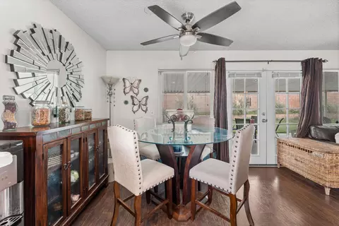 45542 5th E, Lancaster, CA 93535 photo 6